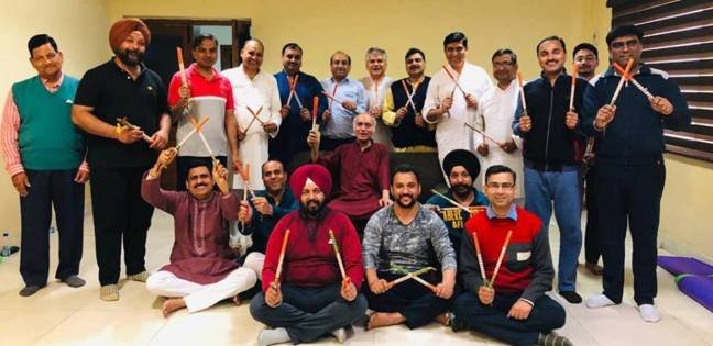 Dr.-Deepak-Mittal-With-The-Participants-Of-Soul-Yoga-Workshop-5