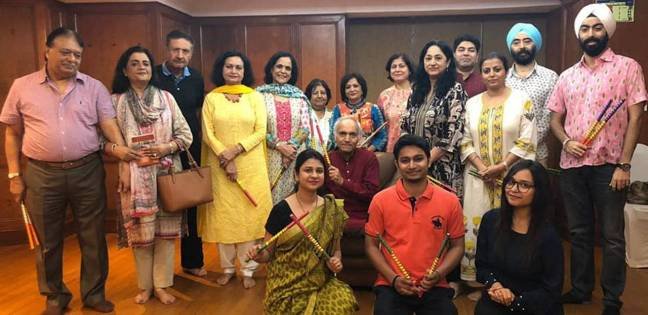 Dr.-Deepak-Mittal-With-The-Participants-Of-Soul-Yoga-Workshop-1